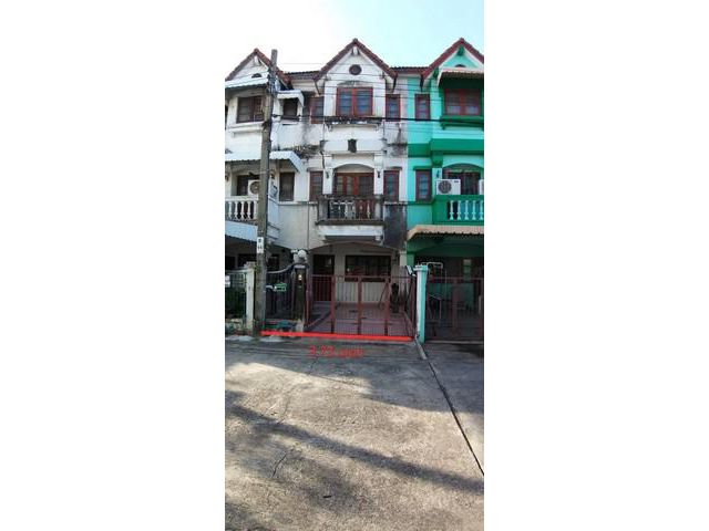 ขายทาวน์เฮาส์ 3 ชั้น ถนนอิสรภาพ ซอย 41