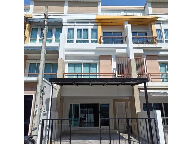 ให้เช่าทาวน์โฮม 3 ชั้น โครงการภณาสิริ เรสซิเดนซ์ เกษตร-นวมินทร์