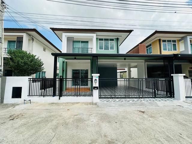 ขายบ้านรีโนเวท สไตล์บ้านเดี่ยว 2 ชั้น ธาดาทาว์ออร่า หนองค้อ-ศรีรา