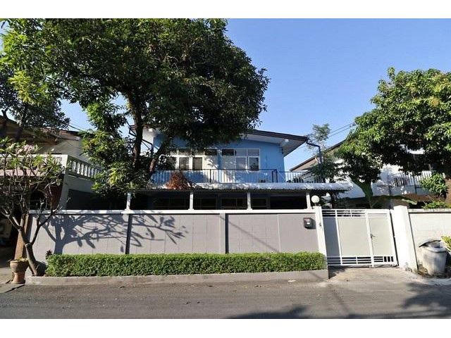 ให้เช่าบ้านเดี่ยว 2 ชั้น 89 ตรว 4 นอน ถ.นวมินทร์ ใกล้โรงเรียนบดิน
