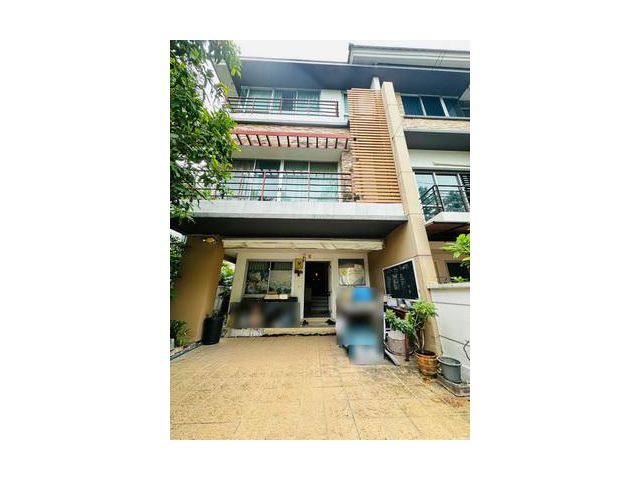 พลัส ซิตี้ พาร์ค ศรีนครินทร์-สวนหลวง เขตประเวศ กทม.