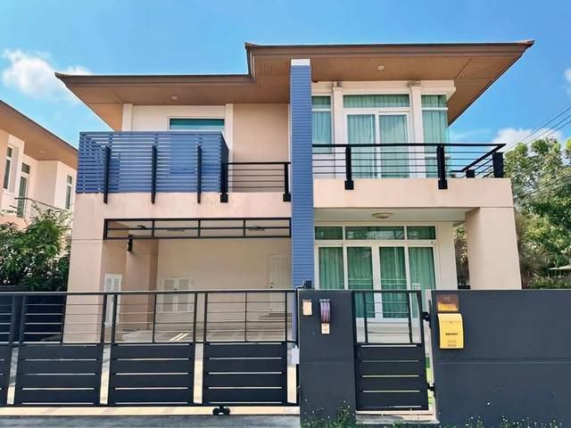 บ้านสวย ทำเลดี พร้อมเฟอร์ บ้านเช่า ในเดอะบูเลอวาร์ด ศรีราชา