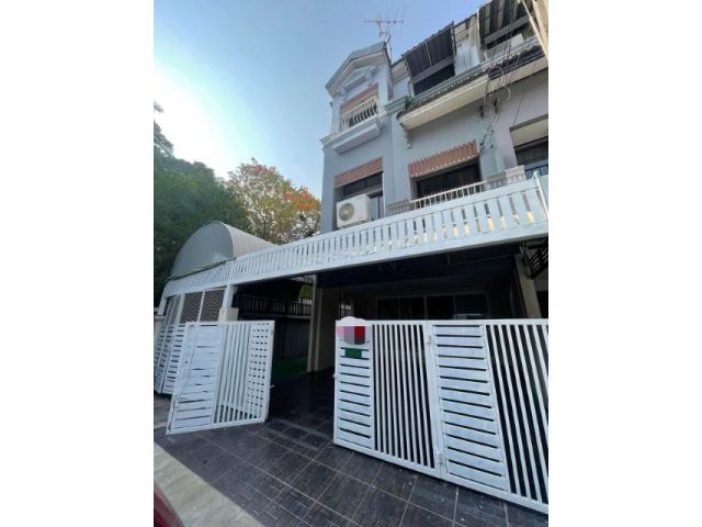 ให้เช่าทาวน์เฮาส์3ชั้นกลางเมือง-เหม่งจ๋าย3นอน4น้ำแอร์เฟอร์ครบ2800
