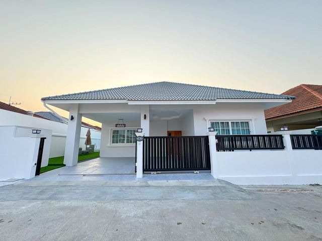 บ้านเดี่ยว Pool Villa หลังมุม   ซอยเนินพลับหวาน