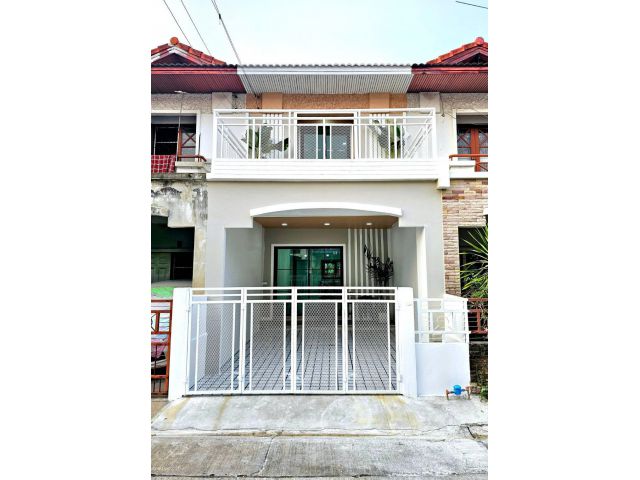 หมู่บ้านจามจุรี-ชายน้ำ