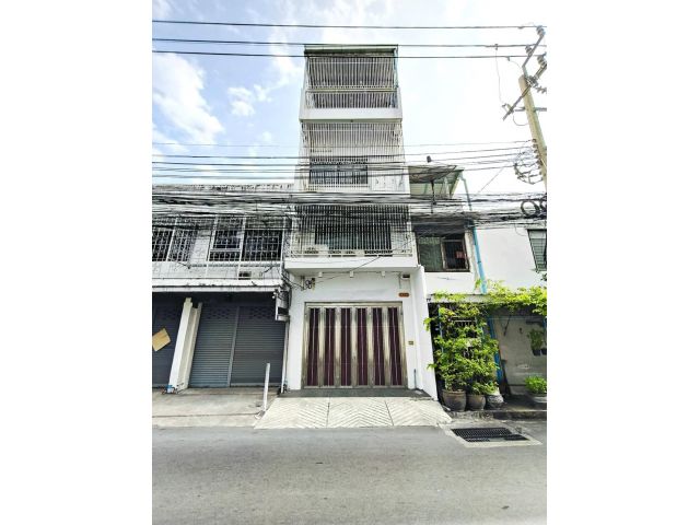 ขายอาคารพาณิชย์ 4 ชั้น 15.4 ตร.ว. ซ.เจริญราษฎร์ 5 แยก 4 สภาพพร้อมอยู่ ตกแต่งอย่างดี