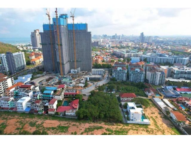 Land for Sale  Location: Pattaya, Soi Thap Phraya 15 Price: 58,200,000 THB 150,000 THB per sq. wah
