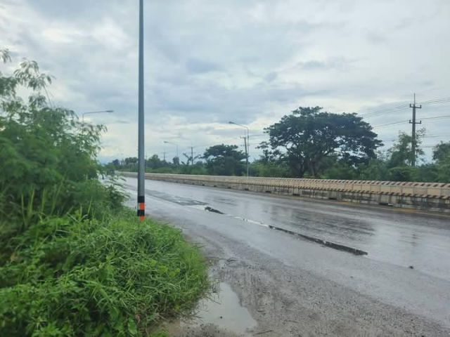 ขายที่ดินติดถนนสายใหม่สันกำแพงบวกค้างพร้อมโอน
