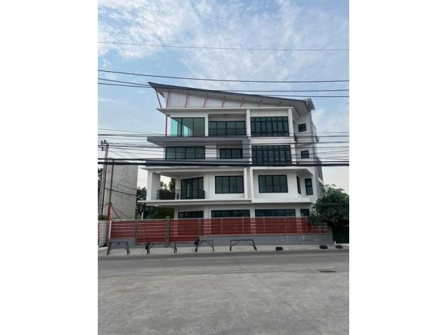 ให้เช่าโฮมออฟฟิศ 4 ชั้น 879 ตรม พร้อมลิฟต์ ติดถนน ย่านบางกรวย-นนท