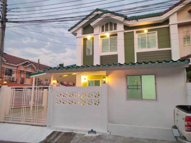 หมู่บ้านพฤกษา49/2