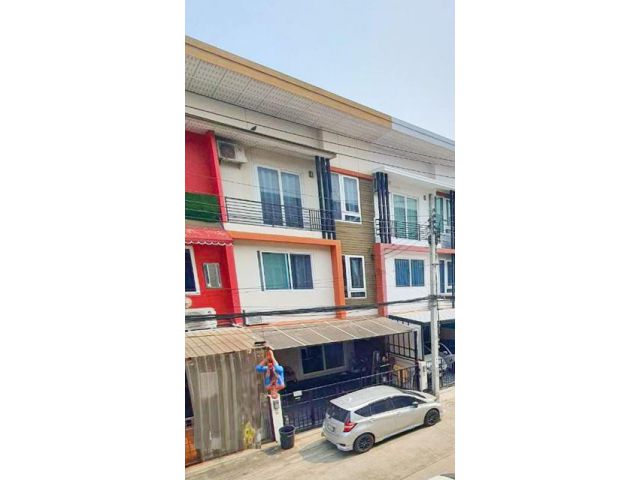 ตกแต่งเฟอร์ 6แอร์ เกษตร-นวมินทร์ MRTรามอินทรา40 2กม. ทาวน์โฮม3ชัน