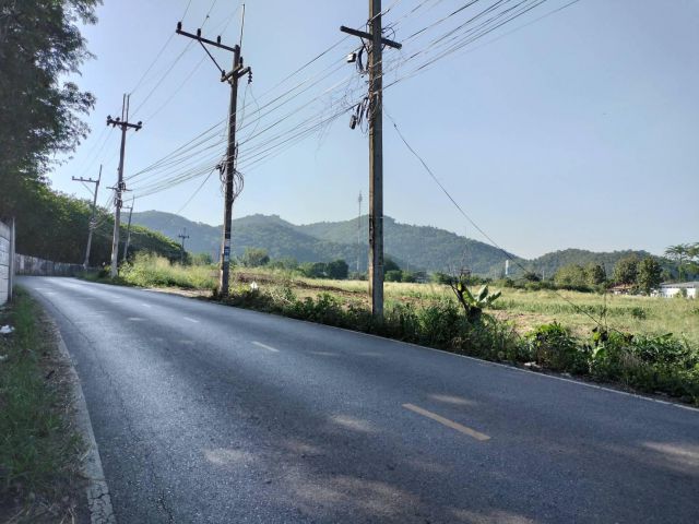 Land for Sell    ใกล้ ปตท.ทางขึ้นเขาใหญ่ (หนองสาหร่าย)