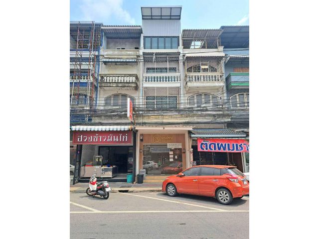 เซ้งกิจการคลินิคพร้อมอุปกรณ์ต่างๆ ตลาดบางใหญ่ถนนเมน ตรงข้ามCentral Westgate สภาพใหม่และตกแต่งสวย
