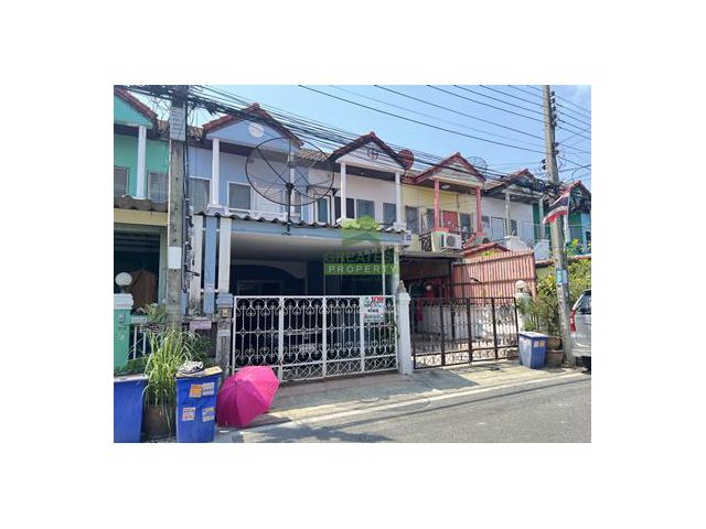 ขายทาวน์เฮ้าส์ 2 ชั้น หมู่บ้านทรัพย์ดินทอง เทพารักษ์ เนื้อที่ 16.50 ตร.ว ต่อเติมครบ ทำเลดี ราคาไม่แพง
