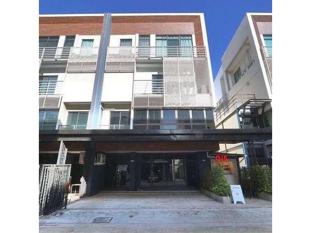 PP356 ขายโฮมออฟฟิศ 4 ชั้น ดิสทริค เอกมัย-รามอินทรา DISTRICT EKKAMAI-RAMINTRA รามอินทรา 40 โมเดิร์นออฟฟิศ เดินทางสะดวก เห