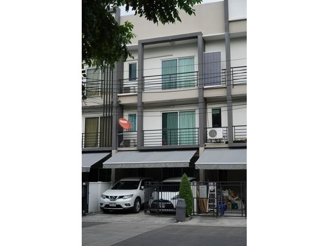 ทาวน์โฮม บ้านกลางเมือง สุขุมวิท77 ซอยอ่อนนุช17