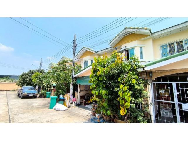 บ้านพิศาล โครงการ 3 ซอยบางกระดี่ 25 ขายถูก ทาวน์เฮ้าส์ 2 ชั้น 3 ห้องนอน ใกล้ถนนพระราม 2 แขวงแสมดำ เขตบางขุนเทียน กรุงเทพ