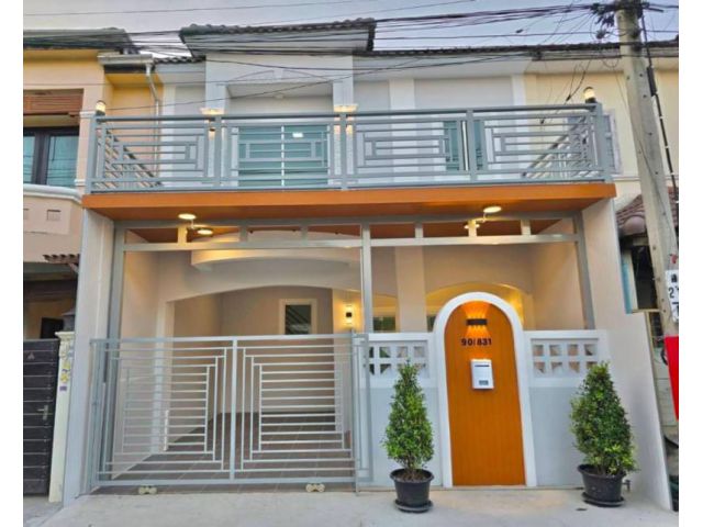 AIR-220 หมู่บ้านปิยวรารมย์1 ถนนเมน หน้าบ้าน-หลังบ้านไม่ติดบ้านใคร