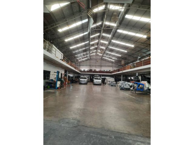 ให้เช่าโกดัง โรงงาน 2900 ตรม. ใกล้เซ็นทรัล พระราม 2 บางขุนเทียน รถใหญ่เข้าออกได้ ค่าเช่าถูกมาก