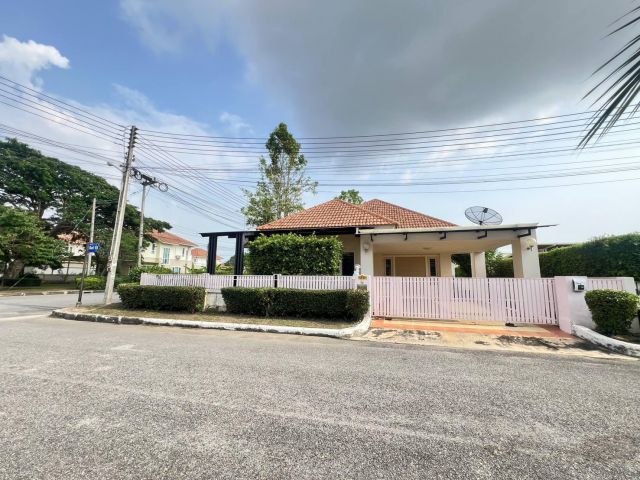 ขายบ้านเดี่ยว หลังมุมติดสวน ใกล้สุขุมวิท มบ.สินทวี การ์เด้น 2 ขนาด 62 ตร.วา ใกล้แหล่งชุมชน รายละเอียด บ้านฉาง ระยอง