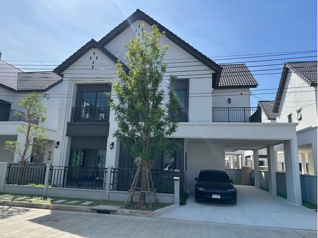 เซนโทร บางนา แบบบ้าน Francis 4 ห้องนอน 5 ห้องน้ำ