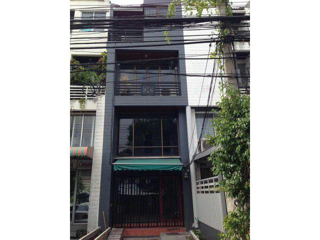 ขาย โฮมออฟฟิศ 4 ชั้น ย่านทาวน์อินทาวน์ ลาดพร้าว วังทองหลาง