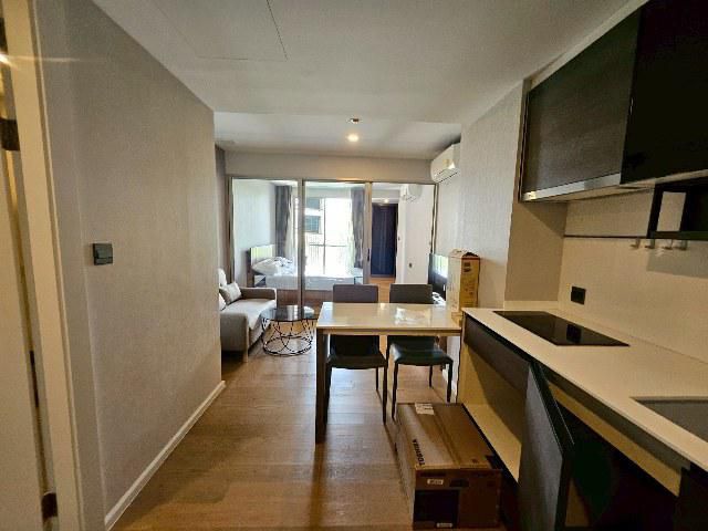 ให้เช่า คอนโด Suanbua Residence ขนาด 32.70 ตร.ม. ตกแต่งพร้อมเฟอร์นิเจอร์  ใกล้ BTS อารีย์ ประมาณ 650 เมตร
