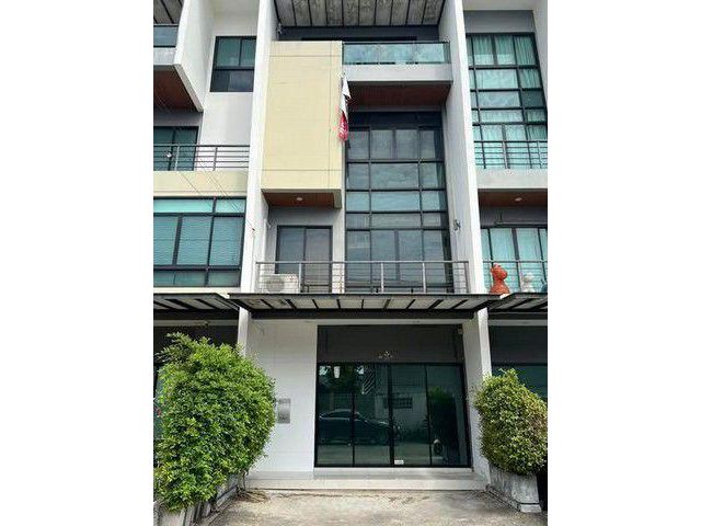 ให้เช่า โฮมออฟฟิศ 4ชั้น โครงการ เวิร์ค แอด ไลฟ์ ซอยนวมินทร์ 36