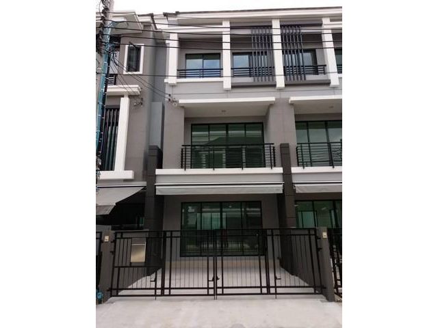 BH3539 ให้เช่าทาวน์โฮม 3 ชั้น บ้านกลางเมืองสุขสวัสดิ์