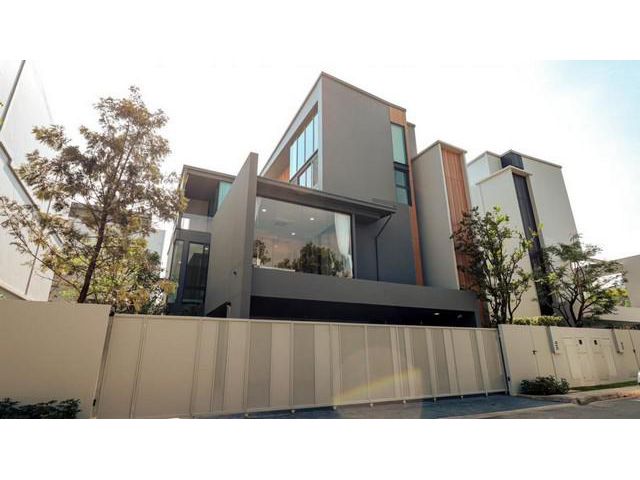 ให้เช่าบ้านเดี่ยว 3ชั้น มีลิฟท์ โครงการ VIVE กรุงเทพกรีฑา