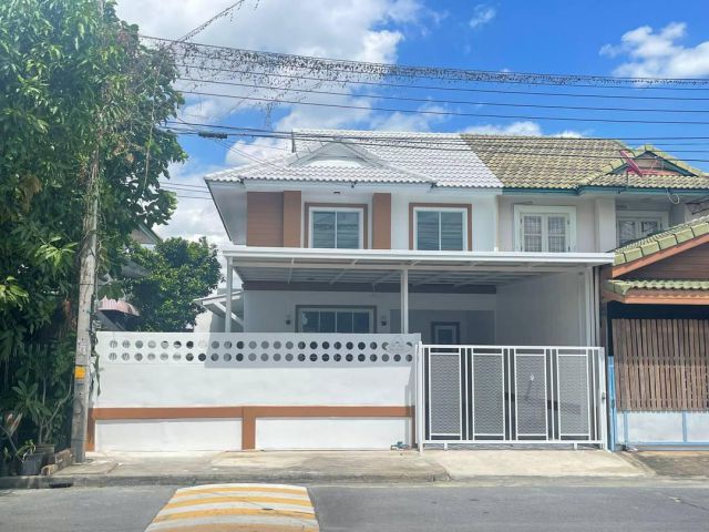 หมู่บ้านพฤกษา30/1