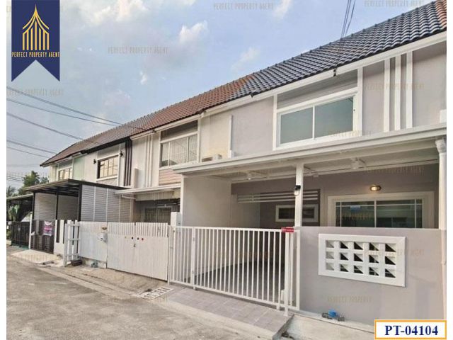 ทาวน์เฮาส์หมู่บ้านพฤกษา45พร้อมอยู่ราคาย่อมเยาว์