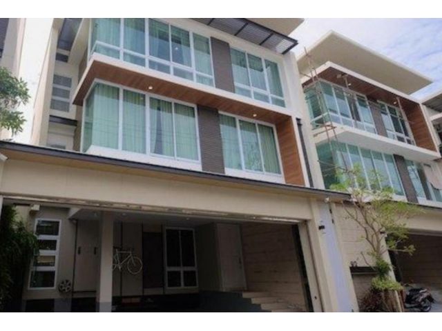 ขายทาวน์เฮาส์ 3ชั้น สามเสนใน-พญาไท-กรุงเทพฯ