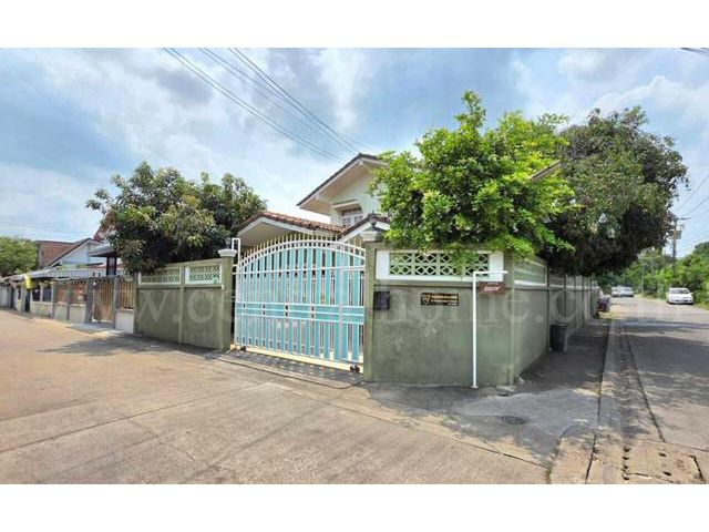 R1 บ้านเดี่ยว หมู่บ้าน ร่มเย็น 5 ซอย พระยาสุเรนทร์ 9 แปลงมุม
