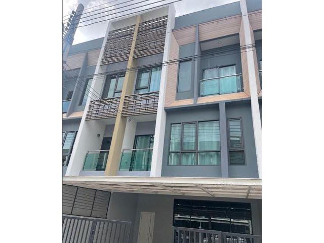 ให้เช่าทาวน์โฮม 3ชั้น เดอะวิชั่น ลาดพร้าว-นวมินทร์ เหมาะทำโฮมออฟฟ