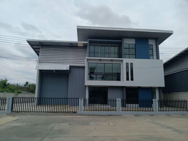 ให้เช่าโกดัง โรงงานมีออฟฟิส 3 ชั้น สามารถทำโรงงานได้หลายกิจการ ทำเลดีเข้าออกได้หลายทาง ลำลูกกาคลอง9   ปทุมธานี