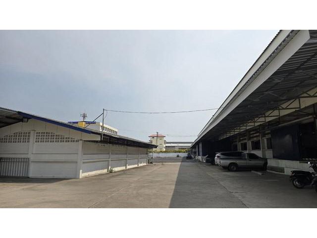 โกดัง/โรงงาน พร้อมออฟฟิศ 2ชั้น ติดริมถนนบางนาตราด กม.20