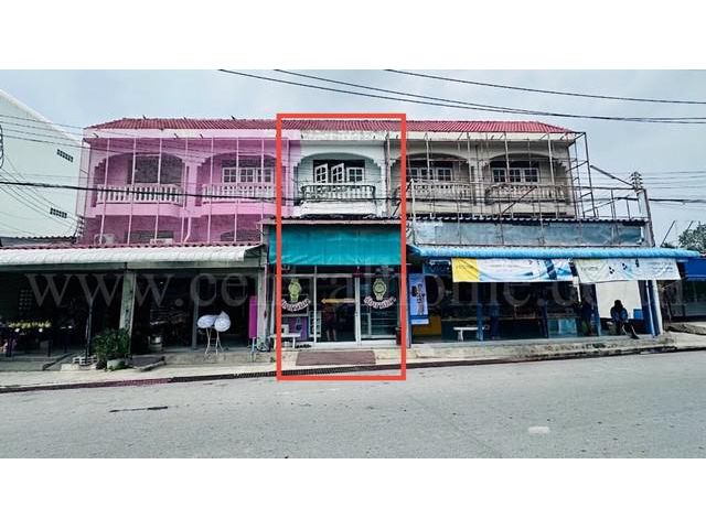 อาคารพาณิชย์ 2.5 ชั้น หนองหญ้าไซ - สุพรรณบุรี ทำเลดี ราคาถูก