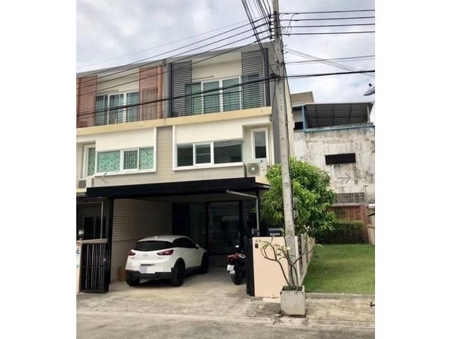 ขาย ทาวน์โฮม  คาซ่า ซิตี้ สุขุมวิท 101/1 พร้อมเฟอร์