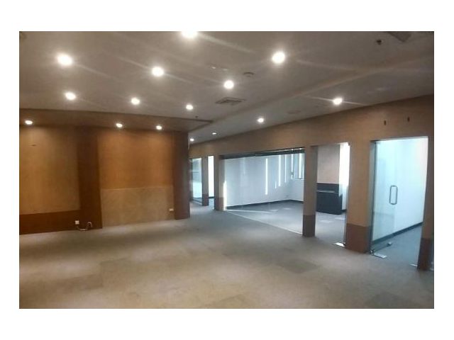 ให้เช่าพื้นที่สำนักงาน 250 ตรม  Central city tower ห้างเซนทรัล บ
