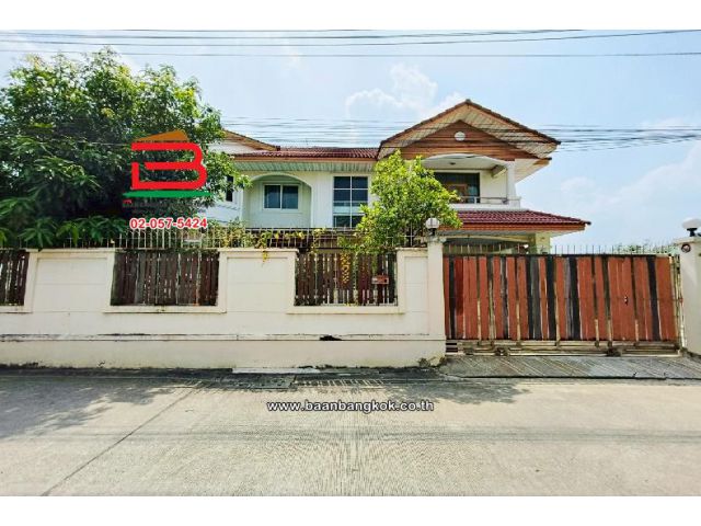 บ้านเดี่ยว 2 ชั้น ซอยลาดพร้าว 101 แยก 42 เนื้อที่ 93 ตรว. ใกล้เดอะมอลล์บางกะปิ เขตบางกะปิ