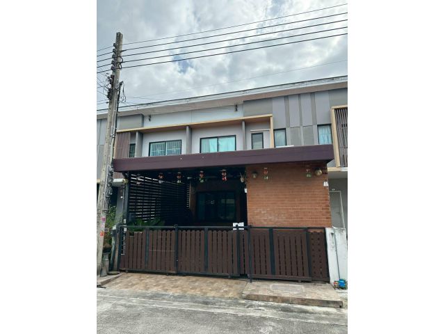 ให้เช่าทาวน์เฮ้าส์ เดอะคอนเนค 15 ถ.เฉลิมพระเกียรติ ร.9 บ้านพร้อมอยู่ (N.1646)