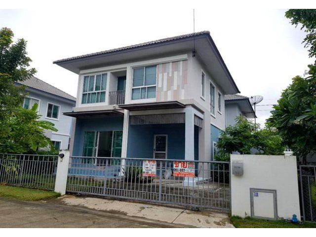 ขายบ้านเดี่ยว หมู่บ้านวิลล่า โนวา เทพารักษ์ เนื้อที่ 50 ตร.ว. บ้านสวย พร้อมอยู่
