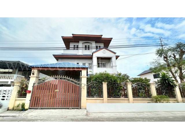 P1 บ้านเดี่ยว 3 ชั้น พร้อมที่ดิน ดอนเมือง