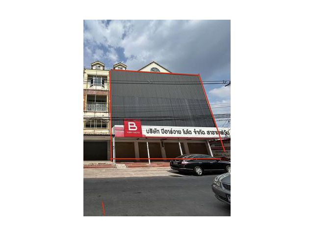 อาคารพาณิชย์ 3 คูหา ริมถนนมิตรภาพ โคราช น้ำไม่ท่วม หลังตลาดเซฟวัน