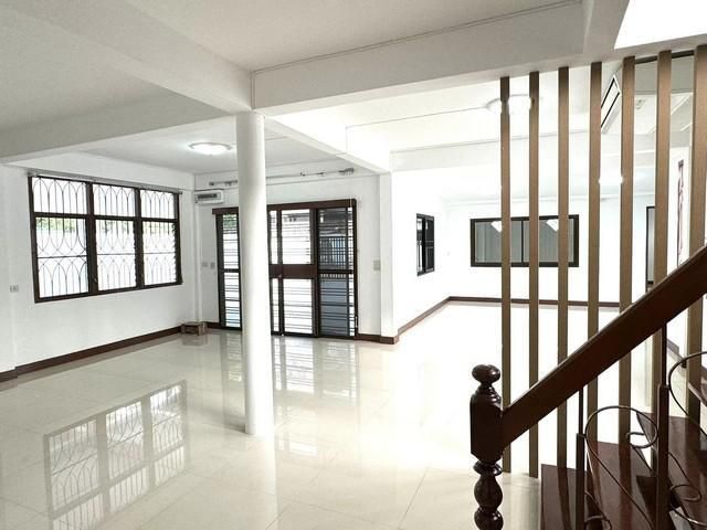 P542 ให้เช่า บ้านเดี่ยว สุทธิสาร ลาดพร้าว 48 ใกล้MRTภาวนา