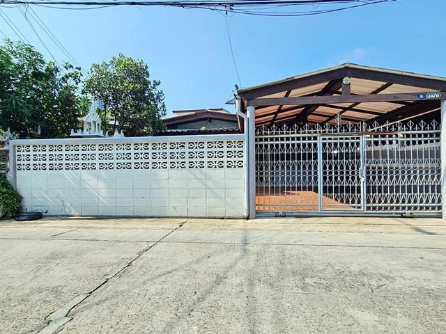 รัตนาธิเบศร์ .ให้เช่าบ้าน 49ตร.วา.โรบินสัน