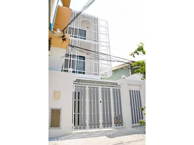 BTS อุดมสุข 400ม. รีโนเวทใหม่  ขายตึกแถว 3 ชั้น 3 สุขุมวิท101-103
