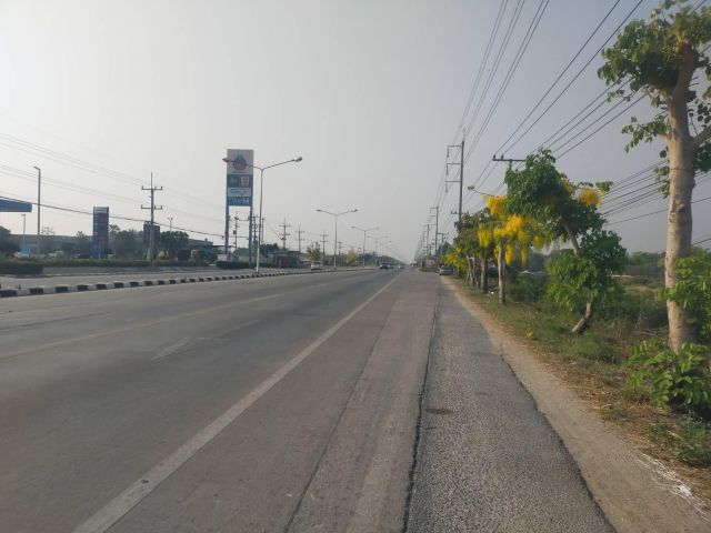 ขายที่ดิน44ไร่ ไร่ละ1.9ล้าน ติดทางหลวง321มาลัยแมน อ.กำแพงเสน จ.นครปฐม.เหมาะทำปั้มน้ำมัน/ตลาดสด/บ้านจัดสรรขาย.ใก้ลกทม.
