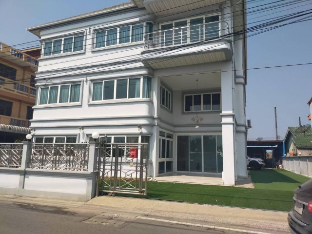 ขายอาคารสำนักงาน+ที่พักอาศัย 3ชั้น296ตรว.เหมา18ล้าน อ.กระทุ่มแบน จ.สมุทรสาคร.ตึกสภาพสวยโครงสร้างแข็งแรง